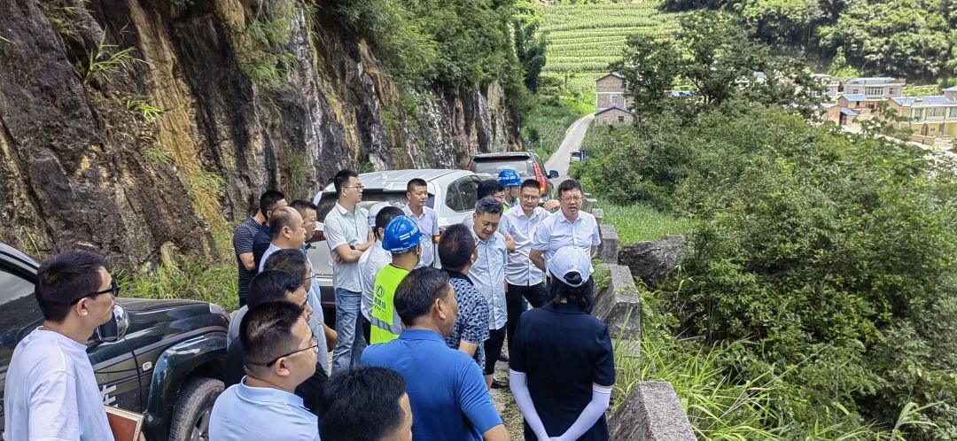 1659490740548800.jpg 文山州副州長李松濤到那興項目調(diào)研.jpg